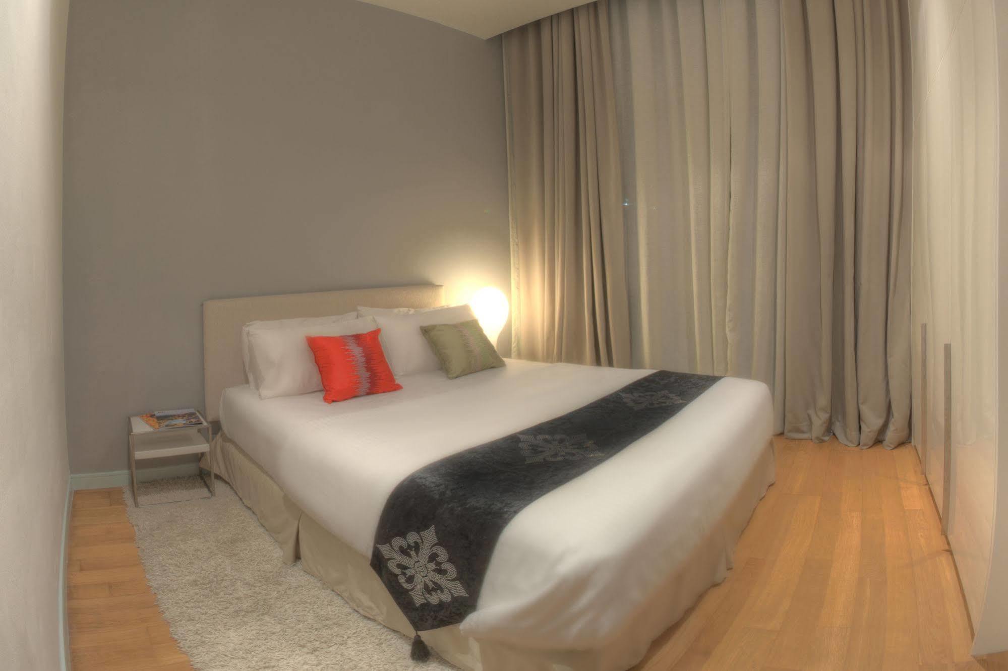 โกลเดน ไทรแองเกิล สวีท บาย มอนโด Hotel กัวลาลัมเปอร์ ภายนอก รูปภาพ