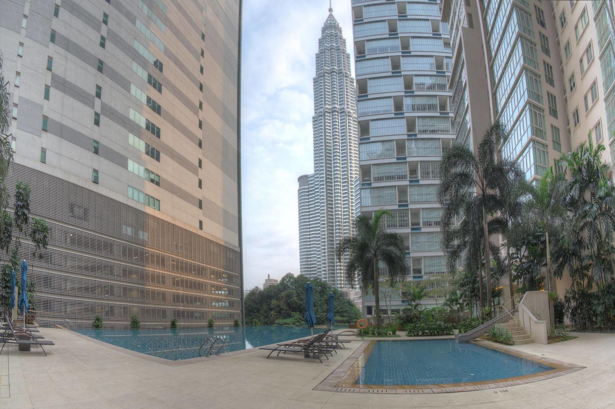 โกลเดน ไทรแองเกิล สวีท บาย มอนโด Hotel กัวลาลัมเปอร์ ภายนอก รูปภาพ