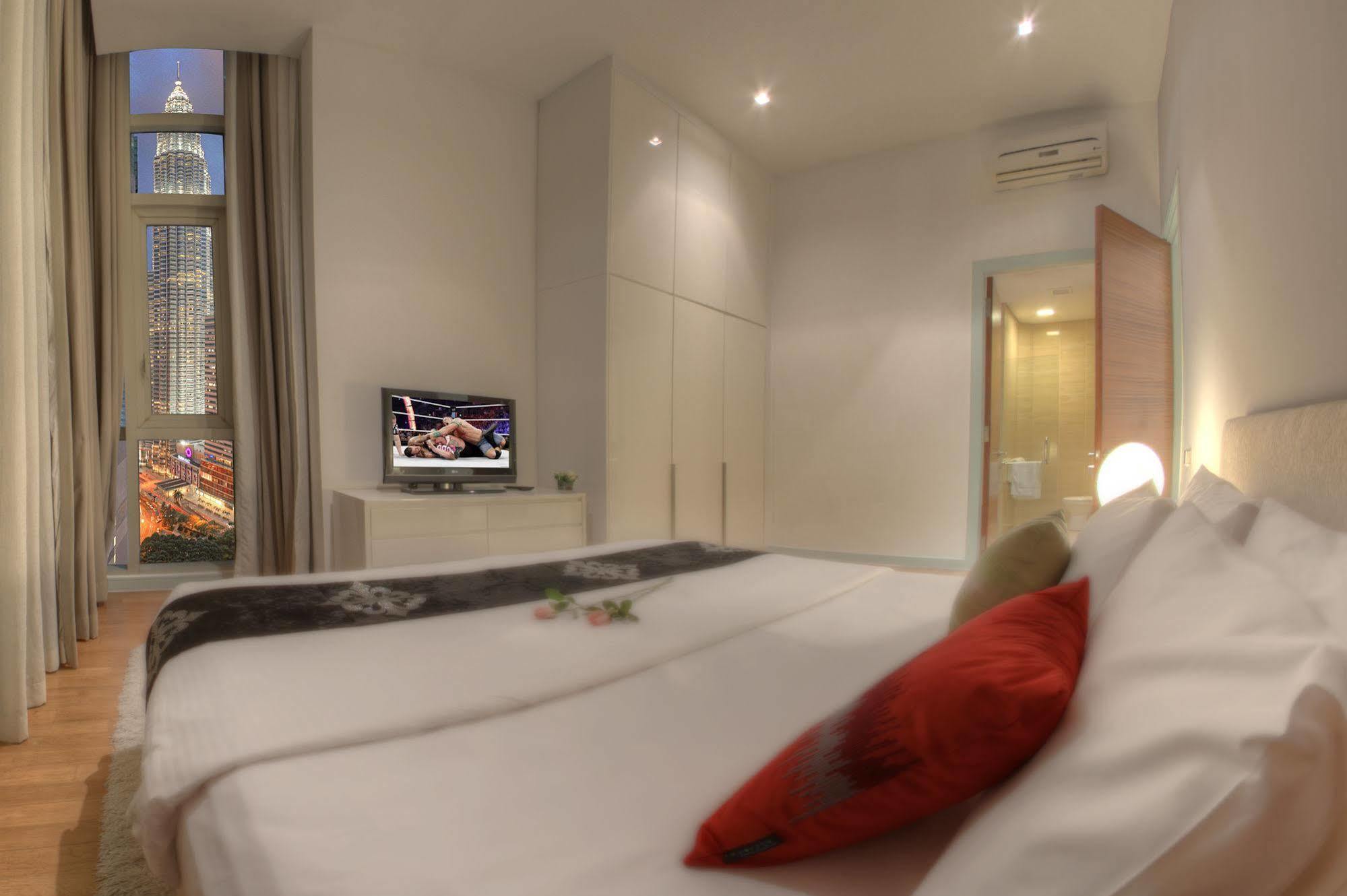 โกลเดน ไทรแองเกิล สวีท บาย มอนโด Hotel กัวลาลัมเปอร์ ภายนอก รูปภาพ